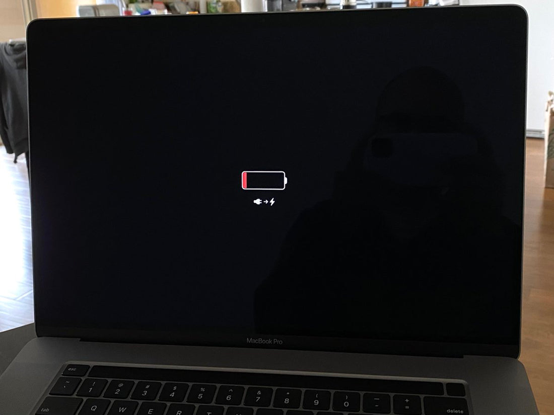 No actualices aún a macOS Monterey 12.2: Un bug puede hacer que tu MacBook agote su batería mientras duerme
