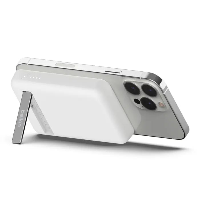 BoostCharge - Batería externa inalámbrica y magnética de 5000 mAh + soporte - Belkin Belkin